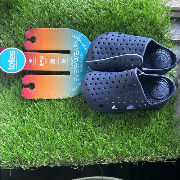 Totes Other - Kids Totes Sandals